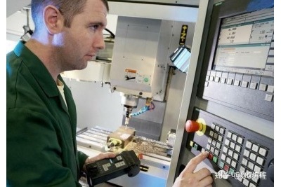 造成數控精雕機誤差的原因有哪些